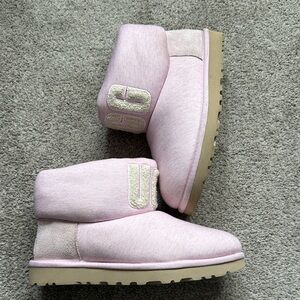 UGG Classic Mini Fur Jersey Cozy boots in light pink